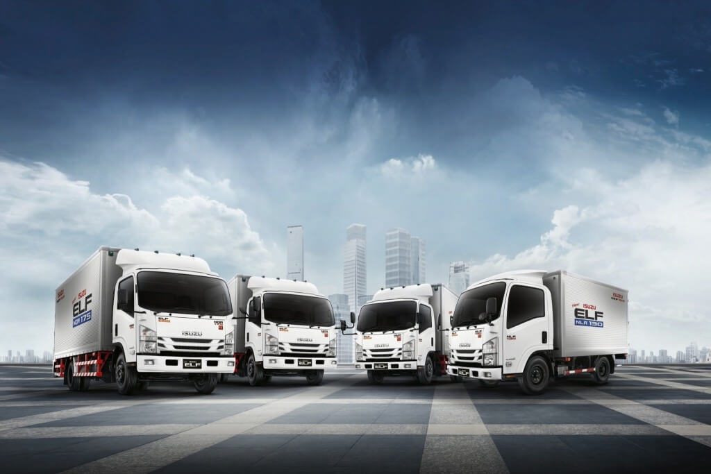 รถบรรทุกขนาดกลาง isuzu elf 2018