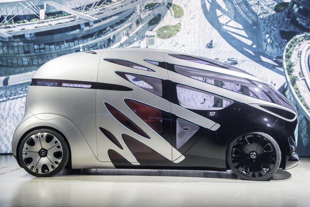 รถไฟฟ้าต้นแบบ Vision Urbanetic จาก Mercedes-Benz 