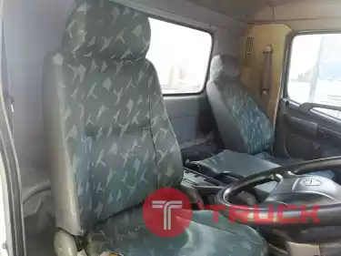 ขายหกล้อคอก HINO MEGA FG 144 แรงม้า ปี 48 โทร 081-3739793 หรือ 092-2757712