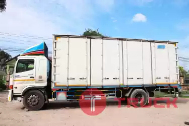 หกล้อตู้สิบบาน HINO VICTOR 240 แรงม้า ปี 59