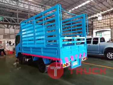 รถบรรทุกใหญ่ NLR 130 คอกแป็ป กล่อง จดป้ายเขียว ไม่ติดเวลา