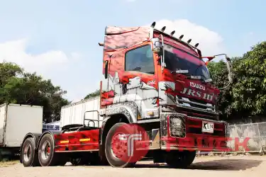 สิบล้อหัวลาก ISUZU GXZ 360 แรงม้า ปี 60 โทร 081-3739793 หรือ 092-2757712 ค่ะ