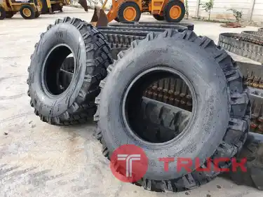 ยาง 12.00R20 14.00R20 นำเข้าจากญี่ปุ่น สภาพพร้อมใช้งาน โทร 089-0080077,089-0050007,086-0044333,065-8844400 www.sangenjp.com www.nmc99.com