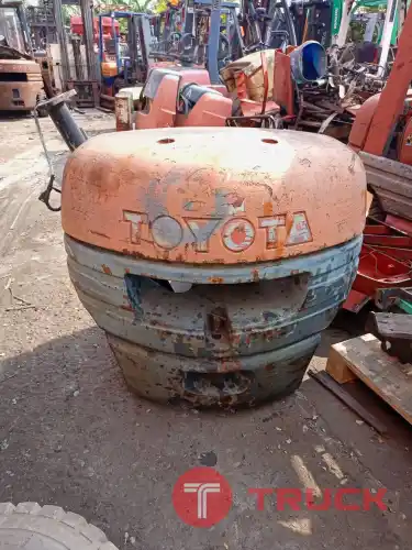 ขาย weigth ท้าย TOYOTA 2.5 ตัน รุ่น 6 ราคาไม่แพง