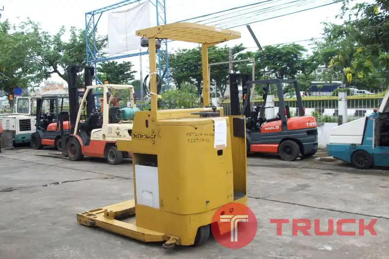 ขายฟอร์คลิฟท์ รถ VNA RACK FORK NICHIYU RFTL10 ระบบไฟฟ้า ยกสูง 5.5 เมตร เหมาะพื้นที่แคบ ทางวิ่งแคบ รถนำเข้าจากญี่ปุ่น
