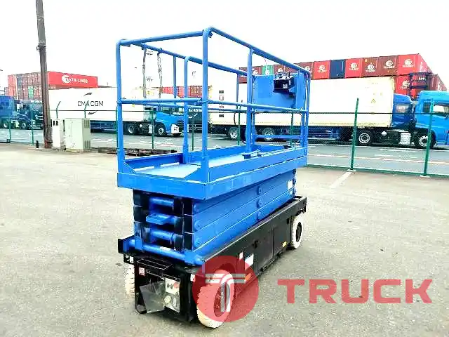 X-LIFT Aichi SV08B : รถกระเช้าไฟฟ้า สูง 8 เมตร โทร. 080-6565422 (หนิง)