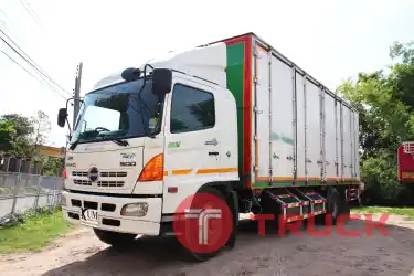 หกล้อตู้สิบบาน HINO QDR 220 แรงม้า ปี 54 โทร 081-3739793 หรือ 092-2757712 ค่ะ