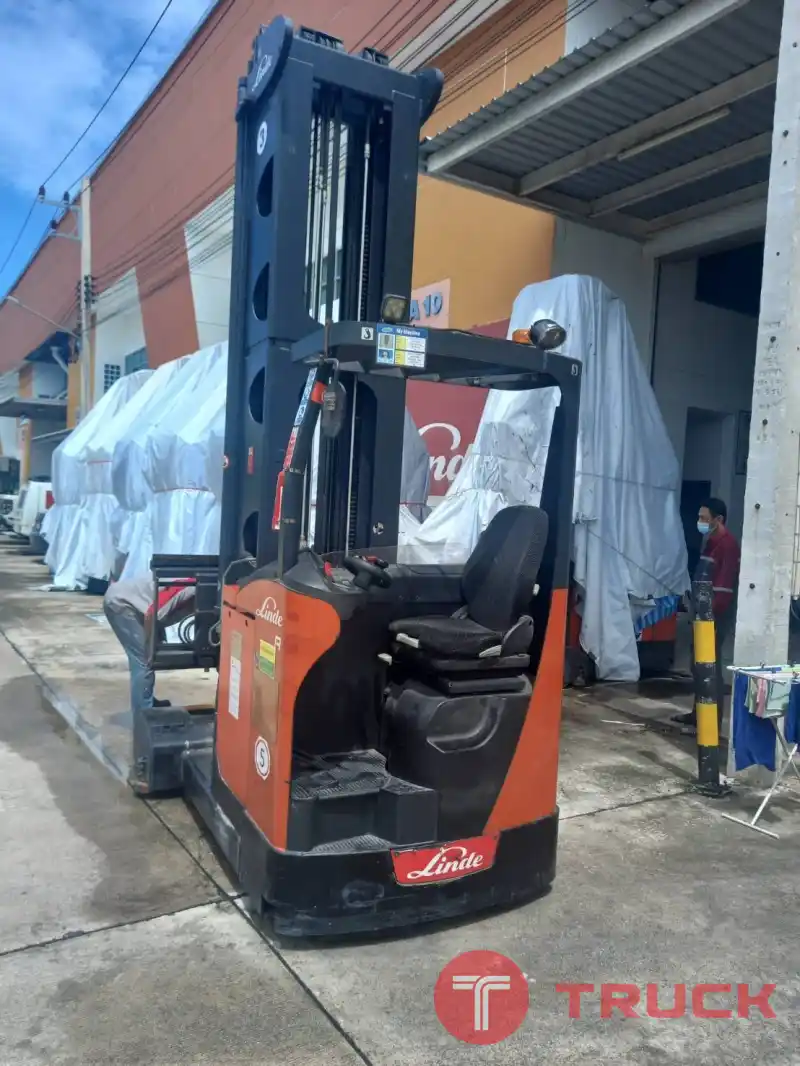 ขายฟอร์คลิฟท์ VNA LINDE รถงาสวิงซ้ายขวาได้ ยกสูง 8.5 เมตร รถเก่าสภาพดี ใช้งานมาน้อย ราคาไม่แพง