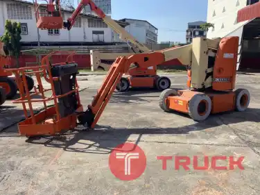 ขายรถกระเช้า JLG บูมข้อศอก 600AJ สูง 18.47 เมตร มือสอง พร้อมใช้งานขายรถกระเช้า JLG บูมข้อศอก E300AJP สูง 9.14 เมตร