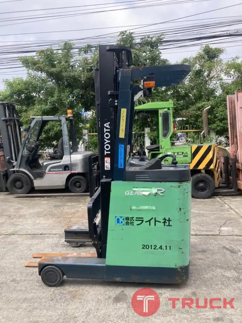 ขายฟอร์คลิฟท์ TOYOTA รุ่น 7FBRS10 รถไฟฟ้า ขนาด 1 ตัน เสายกสูง 4 เมตร รถมือสองสภาพดี นำเข้าจากญี่ปุ่น ราคาไม่แพง