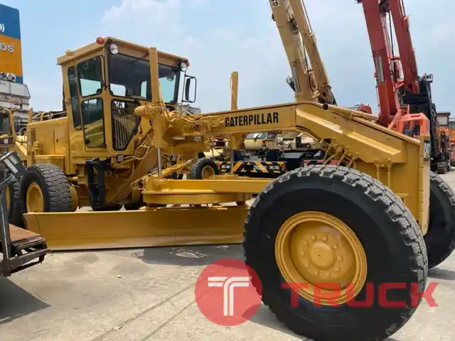 รถเกรด Cat140G-72V-16XXX ซีเรียสสูง เก่านอกแท้ ตรวจเช็คระบบเรียบร้อย รถเกรด Cat140G-72V-16XXX ซีเรียสสูง เก่านอกแท้ ตรวจเช็คระบบเรียบร้อย