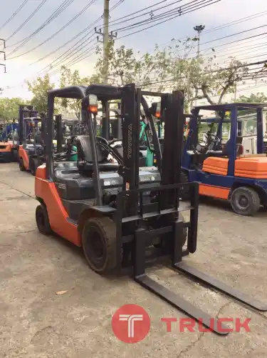 ขายฟอร์คลิฟท์ TOYOTA รุ่น 02-8FG25 เครื่องเบนซิน/แก๊ส ขนาด 2.5 ตัน เสายกสูง 3 เมตร รถมือสองสภาพดี นำเข้าจากญี่ปุ่นราคาไม่แพง