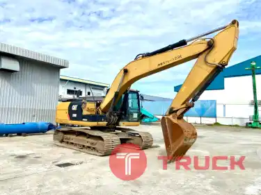 CAT 320D-E #08232 ปี2013 นำเข้าจากญี่ปุ่น โทร. 080-6565422 (หนิง)