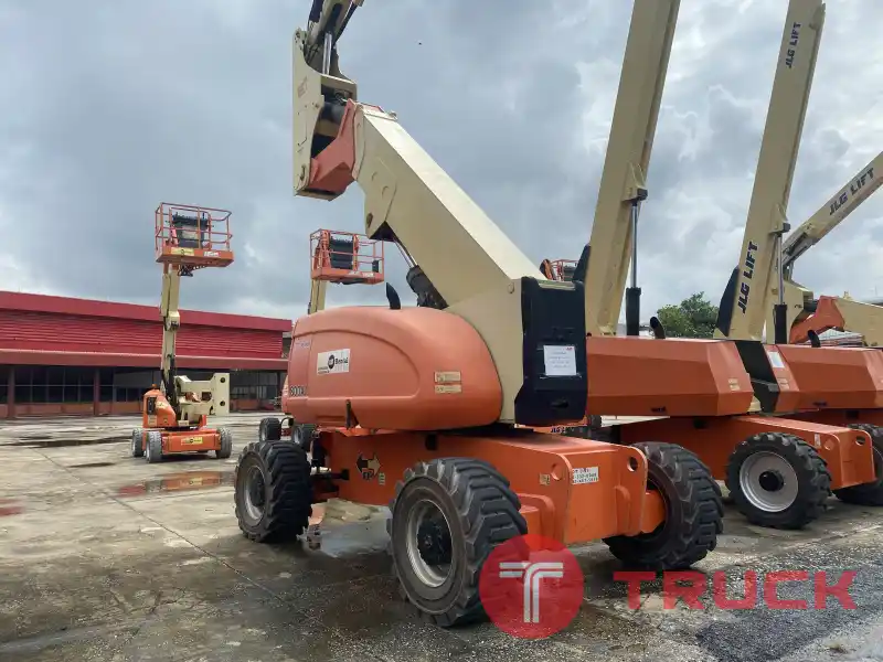 ขายรถกระเช้า JLG บูมข้อศอก 800AJ สูง 24.46 เมตร มือสอง