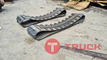 ขาย แทรคยาง รถเกี่ยวข้าว เบอร์ 470 x 90 x48 ข้อ เก่าญี่ปุ่น ราคาคู่ละ 23,000 บาท สนใจโทร 081 6221299