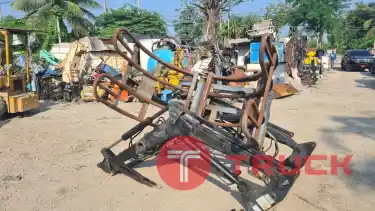 ขาย แขนบุ้งกี๋ พร้อมหัวคีบไม้ คีบฟาง สำหรับใส่รถไถนา แทรกเตอร์ 50 แรงขึ้นไป ขนาด 75x250cm 85,000บาท