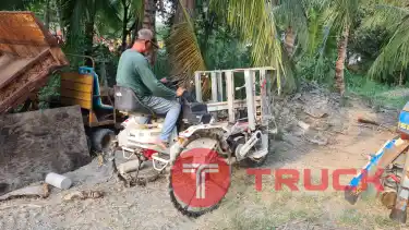 ขาย รถดำนา เครื่อง HONDA เบนซิน 4 จังหวะ เก่าญี่ปุ่น ระบบทำงานได้ ขับเคลื่อน 3 ล้อ ใช้ได้อเนกประสงค์