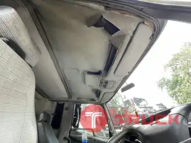 สิบล้อหัวลาก 1 เพลา 399,000 บาท Mitsubishi MMTFN617-225 แรงปี 53 หัวบางเดิม ภายในพอใช้ได้ คอนโซลหน้าครบ ยางดี แชสซีสวย เครื่อง 6D16-225 แรง