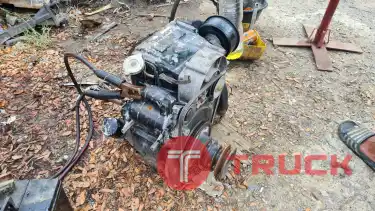 ขาย เครื่องยนต์ดีเซล 2 สูบ ขนาด 10 แรง ยี่ห้อ yanmar มีหม้อน้ำในตัว เก่าญี่ปุ่น ราคา 12,000 บาท