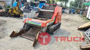 ขาย รถเก็บเกี่ยวหัวหอม หัวแครอท หัวมัน พืชผลเกษตรในดินkubota ดีเซล2สูบ ระบบสายพานลำเลียง เก่าญี่ปุ่น