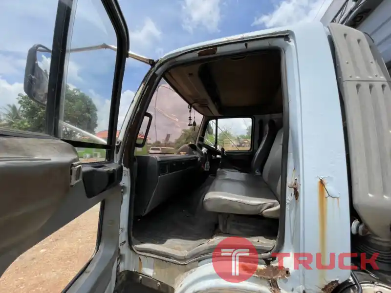 รถ 6 ล้อโดยสาร 365,000 บาท HINO FC4J-145 แรง ปี 41 กระบะพื้นสแตนเลส ยาว 5.5 ม เครื่อง 4 สูบ JO5C-145 แรง