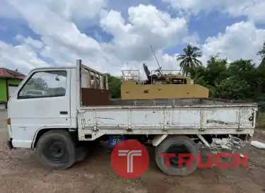 รถ 4 ล้อ ป้ายไม่ติดเวลา 135,000 บาท ISUZU NHR- 88 แรง ปี 38 เลขแชสซี NHR54C เครื่อง 4JA1-88 แรง