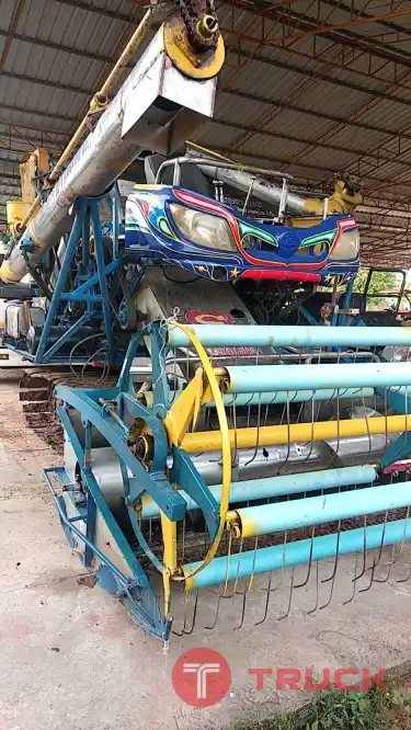 รถเกี่ยวข้าว