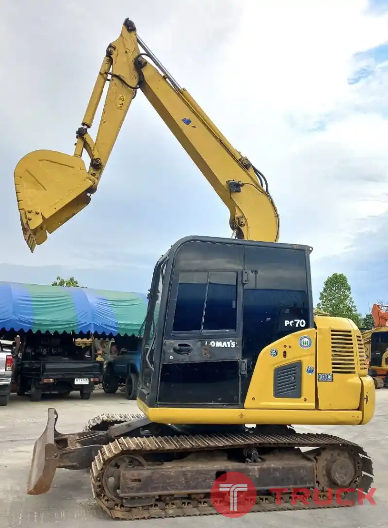 แบคโฮนำเข้ามา ยังไม่เคยใช้งานในไทย 699,000 บาท KOMATSU PC70 รุ่น 8 นำเข้ามาปี 2022 ทำงาน 4,807 ชม.