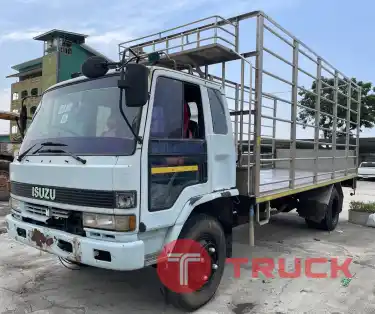 รถ 6 ล้อ คอกยาว 6.5 ม. 355,000 บาท ISUZU FTR11LY-165 แรง พื้นปูเลส สูง 2.48 ม. กว้าง 2.5 ม.