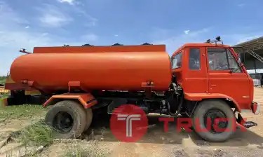 รถน้ำหกล้อ 8,000 ลิตร 399,000 บาท NISSAN UD CPA 180 แรง เครื่อง FE6-180 ระบบสเปย์น้ำ พร้อมใช้