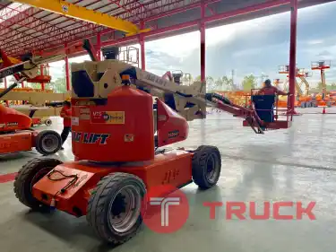 ขายรถกระเช้า JLG บูมข้อศอก E450AJ สูง 13.72 เมตร พร้อมใช้งาน