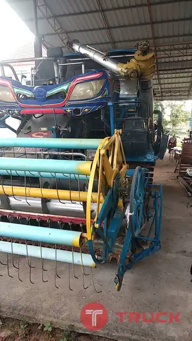 รถเกี่ยวข้าว