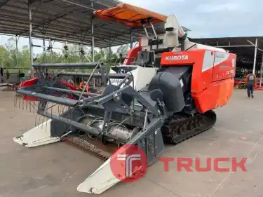 มาแล้วจ้ารถเกี่ยว คูโบต้ารุ่น DC93G KIS ดาวน์ 250,000 บาท สนใจโทรเลยจ้า 089-0111624 เฮียเลี้ยงจ้า สอบถาม หรือสามารถมาดูที่ร้านเราได้จ้า สนใจสามารถมาดูมาลองขับให้เต็มที่ไม่ซื้อไม่เป็นไรมีลานปูนเท่าสนามบอลให้ลองขับทุกคัน