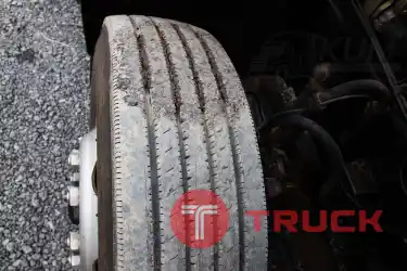 KUM คอร์เปร์เรชั่น จำกัด(สำนักงานใหญ่) HINO500 รถ10ล้อ หัวลาก 2เพลา ปี 2554