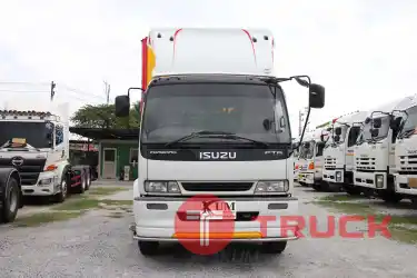 KUM คอร์เปร์เรชั่น จำกัด(สำนักงานใหญ่) ISUZU FTR รถ 6ล้อ ตู้ 10บาน เพลาเดียว ปี2549