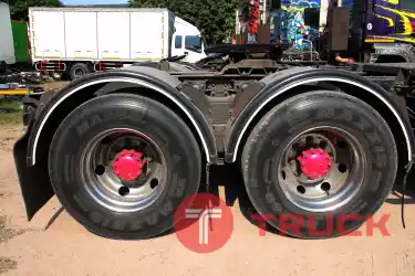 KUM คอร์เปร์เรชั่น จำกัด(สำนักงานใหญ่) ISUZU GXZ รถ10ล้อหัวลาก สองเพลา ปี2559