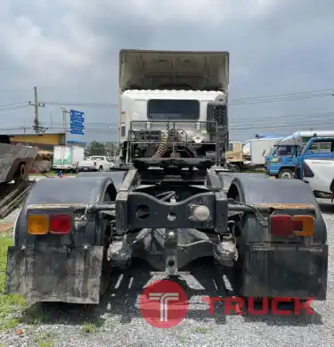 สิบล้อหัวลาก 2 เพลา 1,050,000 บาท HINO FM2P-380 แรง ปี 58 หัวบางเดิม ภายในสวย แอร์เย็น ยางดี แซสซีสวย
