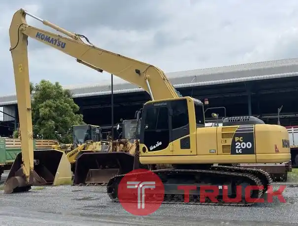 แบคโฮบูมยาวแท้ ๆ จาก มือเดียว จากศูนย์ KOMATSU PC200-8MO LC ราคาเพียง 1,990,000 บาท 11,400 ชั่วโมง สภาพดีพร้อมใช้งาน