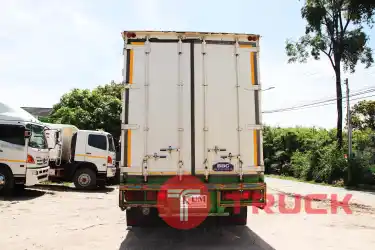 KUM คอร์เปร์เรชั่น จำกัด(สำนักงานใหญ่)HINO QDR 500 รถ6ล้อตู้10บาน ปี2556