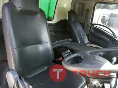 KUM คอร์เปร์เรชั่น จำกัด(สำนักงานใหญ่) ISUZU FVM รถ10ล้อตู้สิบบาน แรงม้า200 ปี2547