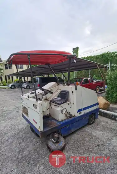 รถกวาดขยะ howa