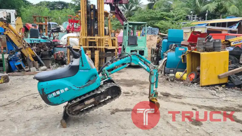 ขาย รถขุด แบคโฮจิ๋ว komatsu pc01 เครื่อง HONDA เบนซิน 4 จังหวะ เก่าญี่ปุ่น สวย ขึ้นกระบะ 4 ประตูได้