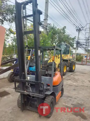 ขายฟอร์คลิฟท์ TOYOTA รุ่น 6FDF18 ขนาด 1.8 ตัน ดีเซล เกียร์ออโต้ เสายกสูง 4.5 เมตร รถนอกนำเข้า