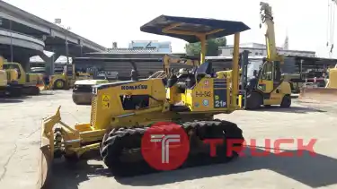 Komatsu D21P นำเข้าจากญี่ปุ่น สภาพพร้อมใช้งาน โทร 089-0080077,089-0050007,086-0044333,065-8844400 www.sangenjp.com www.nmc99.com