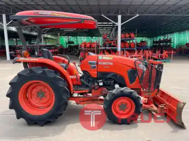 มาแล้วจ้ารถไถ คูโบต้ารุ่น L4018+ใบดันดินหน้า+ผาน 1 ตัว ดาวน์ 40,000 บาท สนใจโทรเลยจ้า 089-0111624 เฮียเลี้ยงจ้า สอบถาม หรือสามารถมาดูที่ร้านเราได้จ้า สนใจสามารถมาดูมาลองขับให้เต็มที่ไม่ซื้อไม่เป็นไรมีลานปูนเท่าสนามบอลให้ลองขับทุกคัน