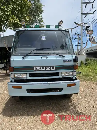 ขายรถบรรทุก ISUZU 195แรง เพลาเดียว พื้นเรียบ ปี2548