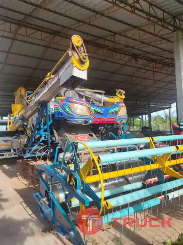 รถเกี่ยวข้าว