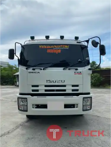 10 ล้อ Isuzu 240 แรงม้า ติดเฮี๊ยบ กระบะดัมพ์ สนใจโทร 081-8132304 เฮียสุเทพ
