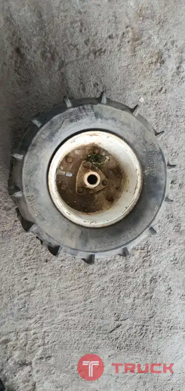 ยางอุตสาหกรรม ขนาด 18x8-8 ขายเป็นอะไหล่ กระทะล้อ ยางสภาพพอใช้ สำหรับรถเครื่องจักรญี่ปุ่น รถบรรทุกการเกษตร รถเกี่ยวเดินตาม ฯลฯ