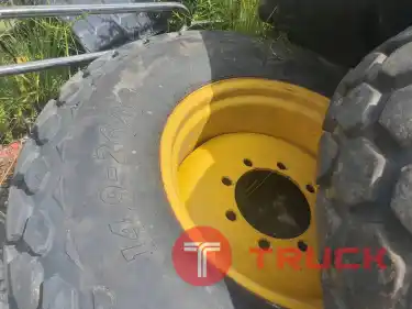 ยางพร้อมกระทะล้อหลัง 14.9-24 สำหรับรถไถใหญ่ๆ หลายรุ่น เช่น Kubota รุ่น M7040 , M6040 Johndeere Massey Yanmar #กระทะล้อรถไถขอบ24 #ยางรถไถขอบ24 มือ2 ญี่ปุ่น ราคาคู่ละ 10,000บาท จัดส่งได้ทั่วไทย